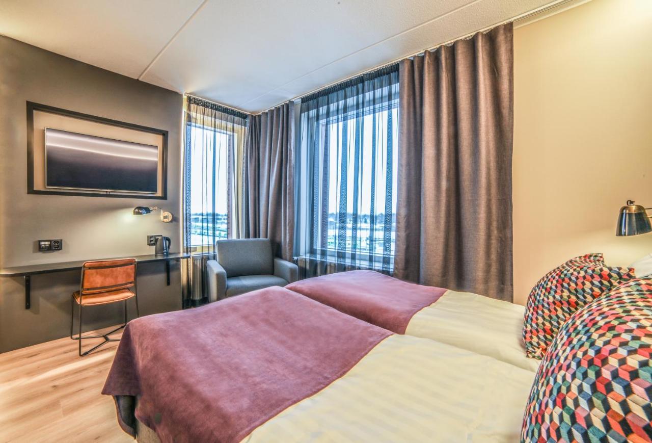 Hotelli-Ravintola Alma Seinäjoki Exteriér fotografie